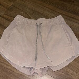 LULULEMON Inner Glow Short